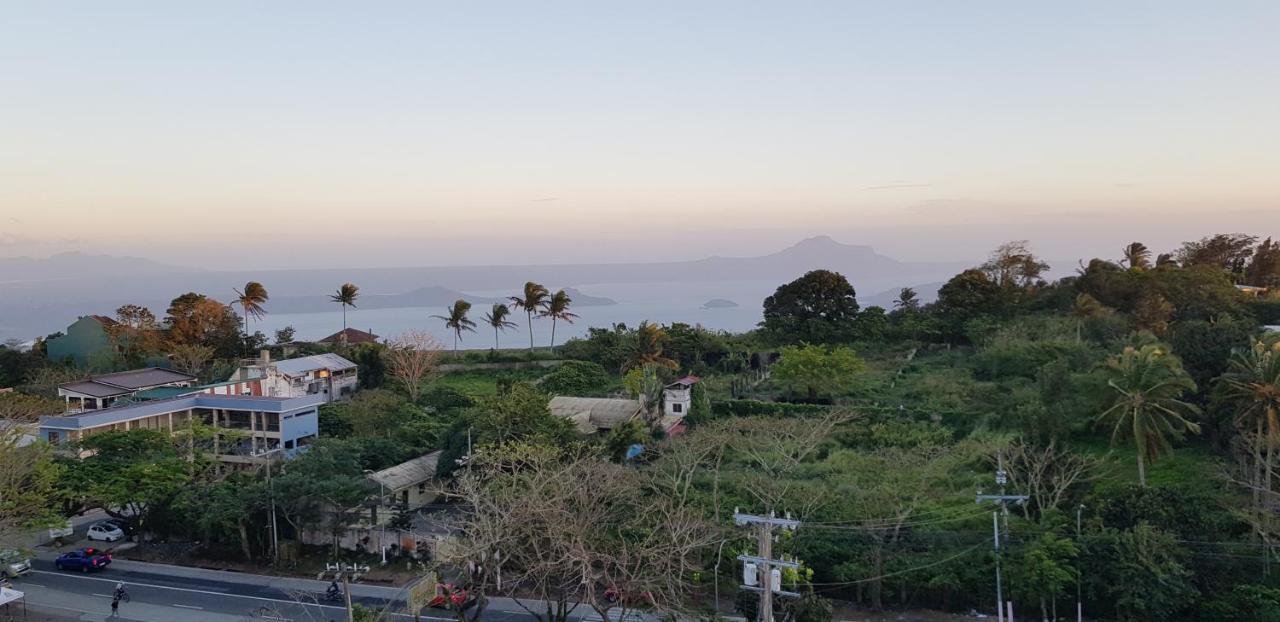 טגאיטאי One Tagaytay Place Private Residences מראה חיצוני תמונה