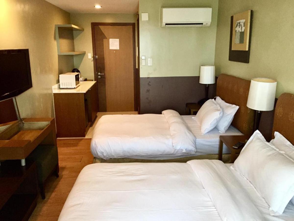 טגאיטאי One Tagaytay Place Private Residences מראה חיצוני תמונה