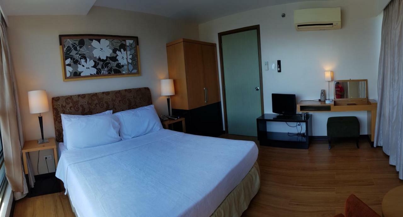 טגאיטאי One Tagaytay Place Private Residences מראה חיצוני תמונה
